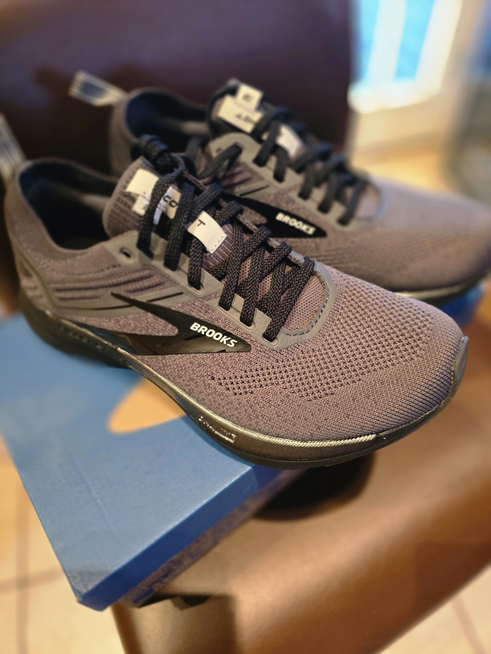 Brooks Men's Running Shoes in Gray